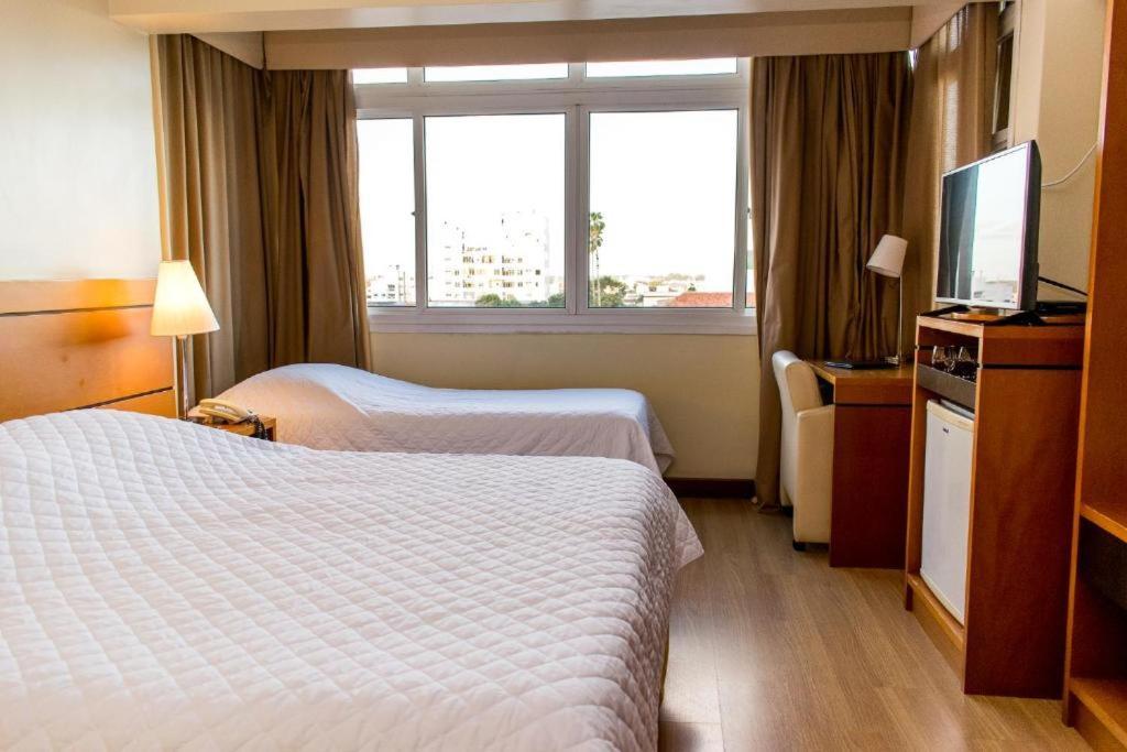 Hotel Jacques Georges Business เปโลตัส ภายนอก รูปภาพ