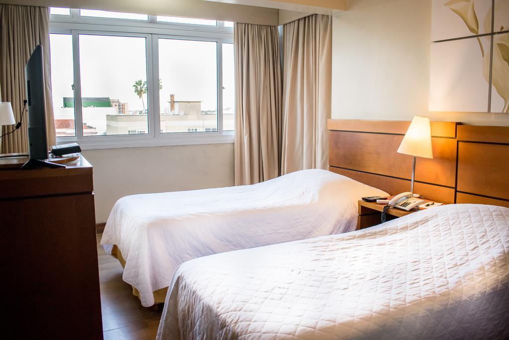 Hotel Jacques Georges Business เปโลตัส ภายนอก รูปภาพ