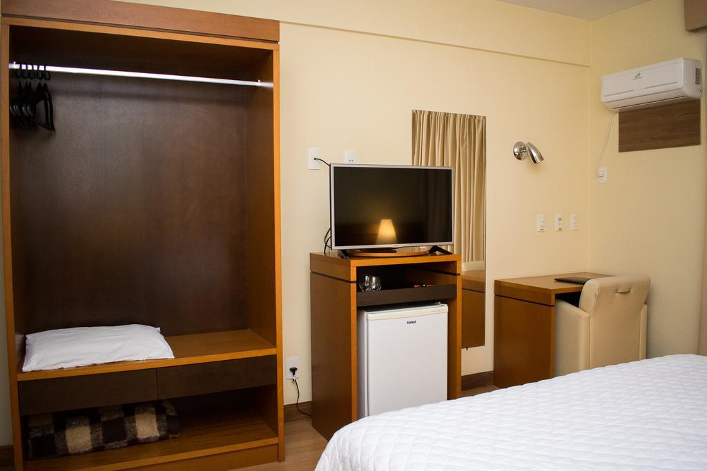 Hotel Jacques Georges Business เปโลตัส ภายนอก รูปภาพ